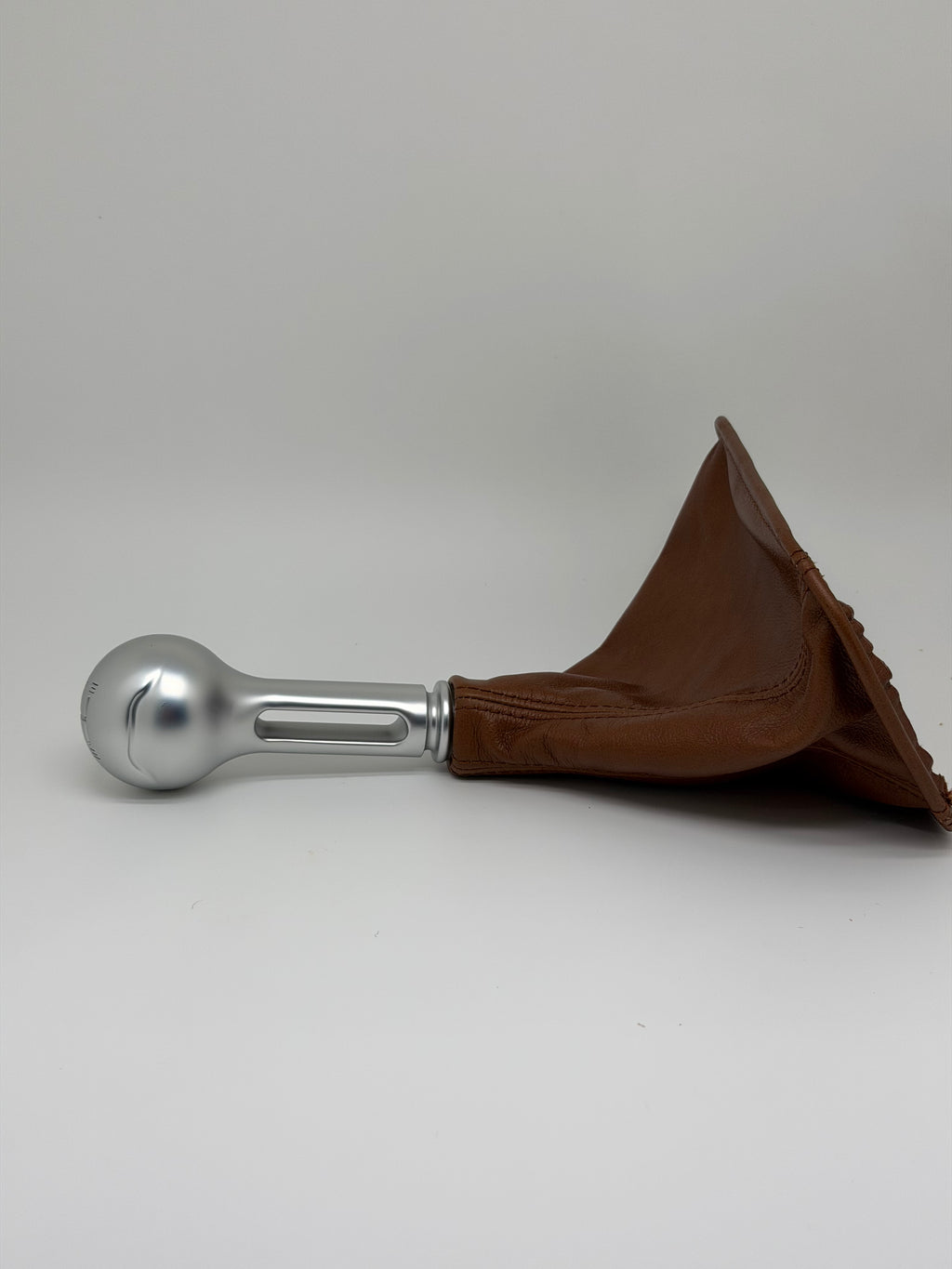 Gunther Werks-look gear knob for Porsche 993 (Vaccum Silver)