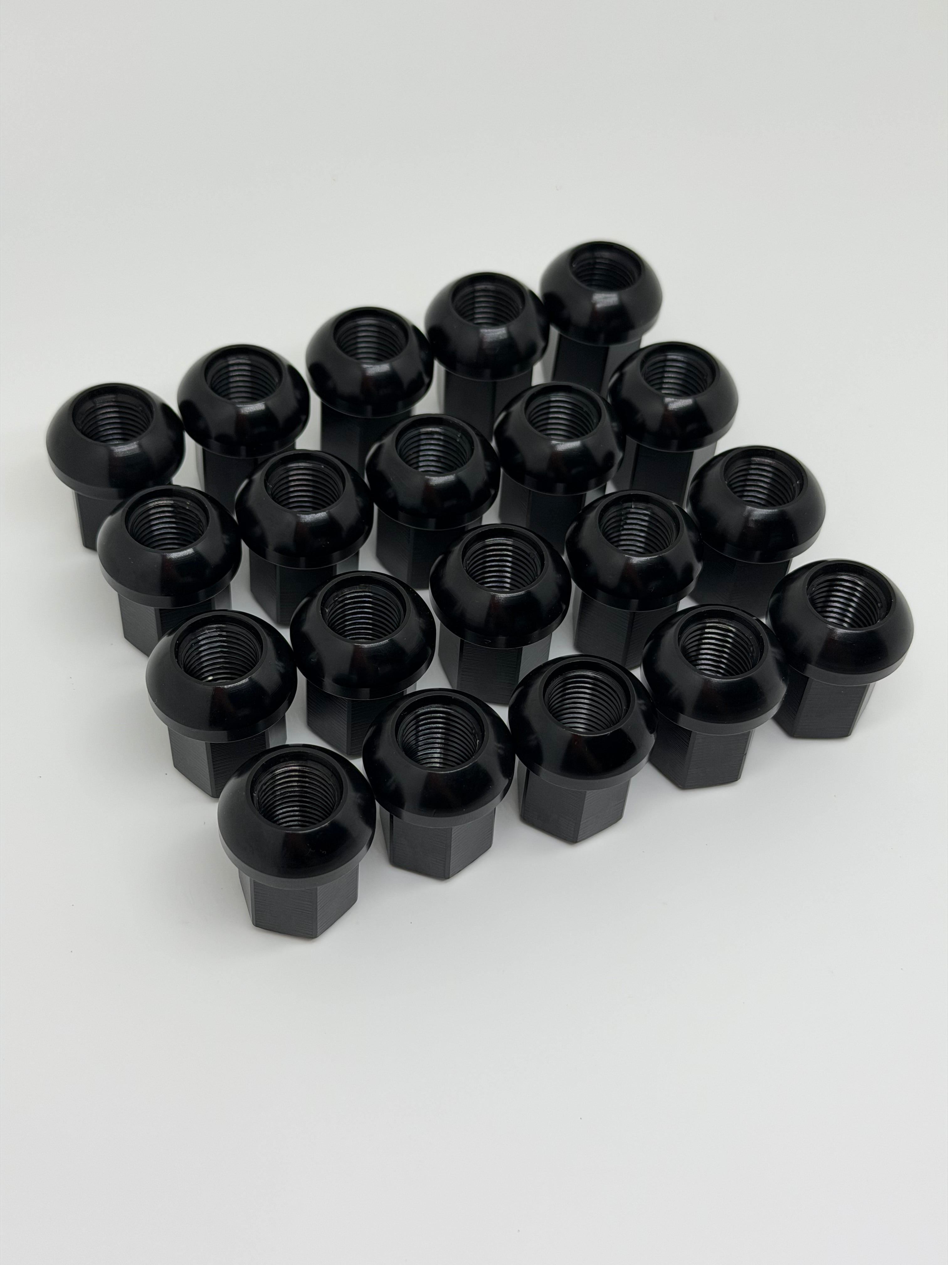 Aluminum lightweight wheel nuts(20 as a set) Porsche 993/964/944/968/928/924(99918200336/99918200351)