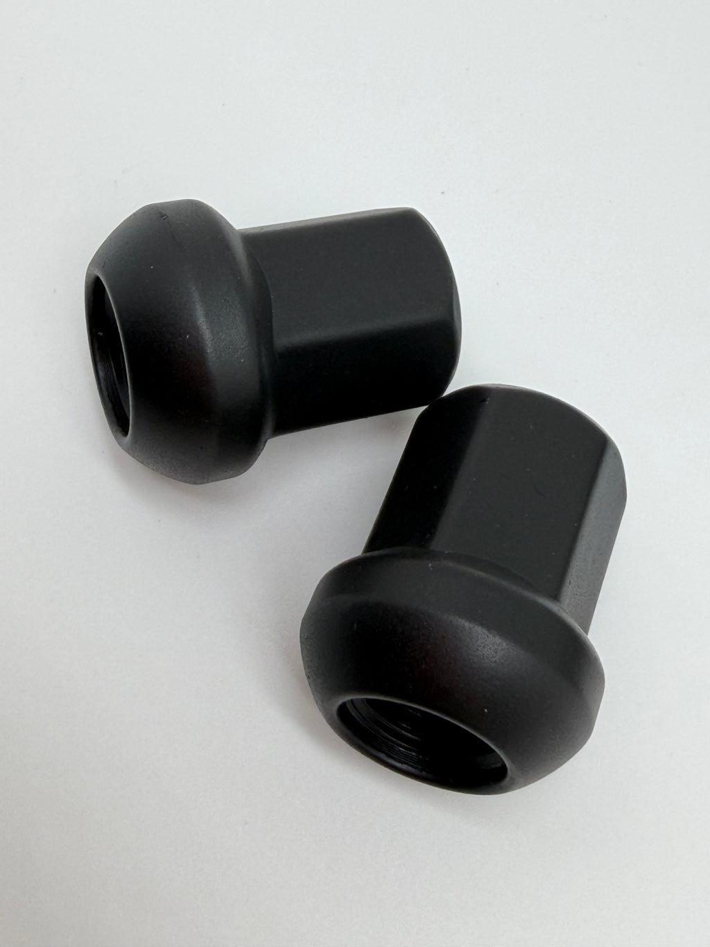 Steel wheel nuts(20 as a set) for Porsche 993/964/944/968/928/924(99918200336/99918200351)