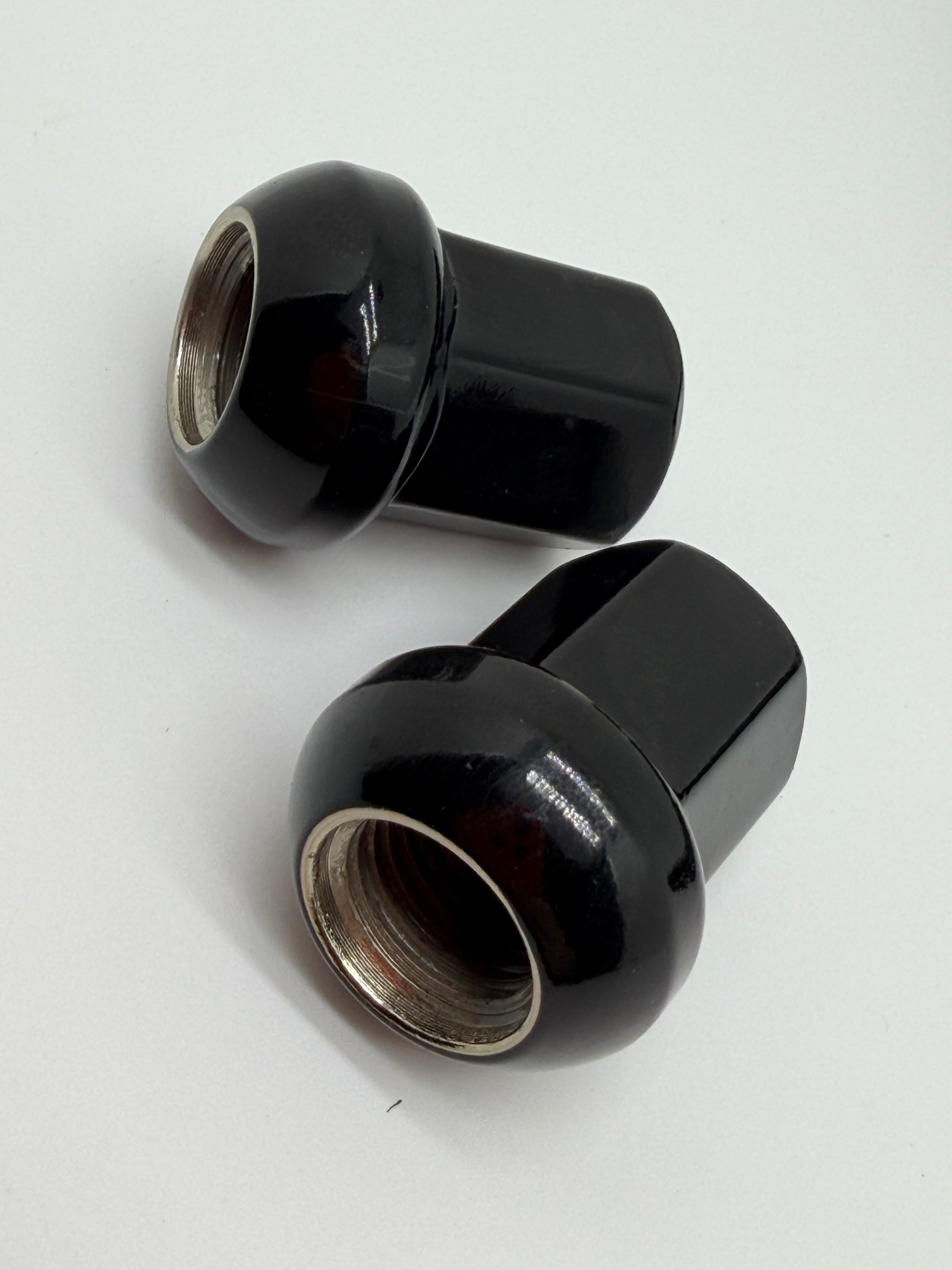 Steel wheel nuts(20 as a set) for Porsche 993/964/944/968/928/924(99918200336/99918200351)