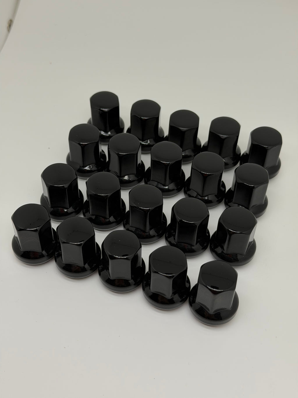 Steel wheel nuts(20 as a set) for Porsche 993/964/944/968/928/924(99918200336/99918200351)