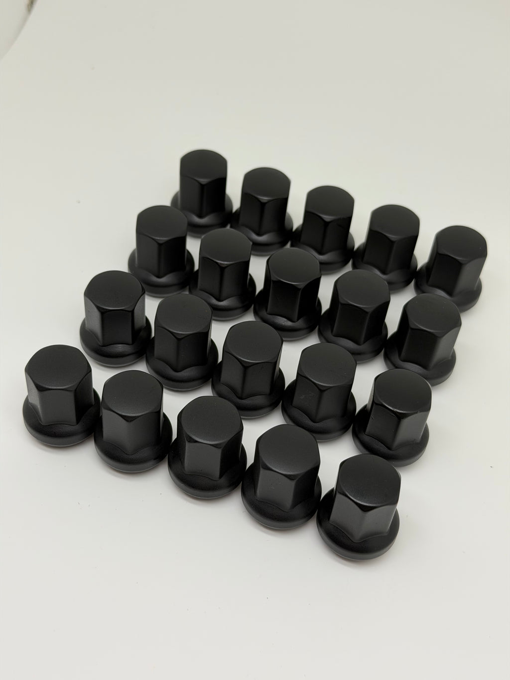 Steel wheel nuts(20 as a set) for Porsche 993/964/944/968/928/924(99918200336/99918200351)