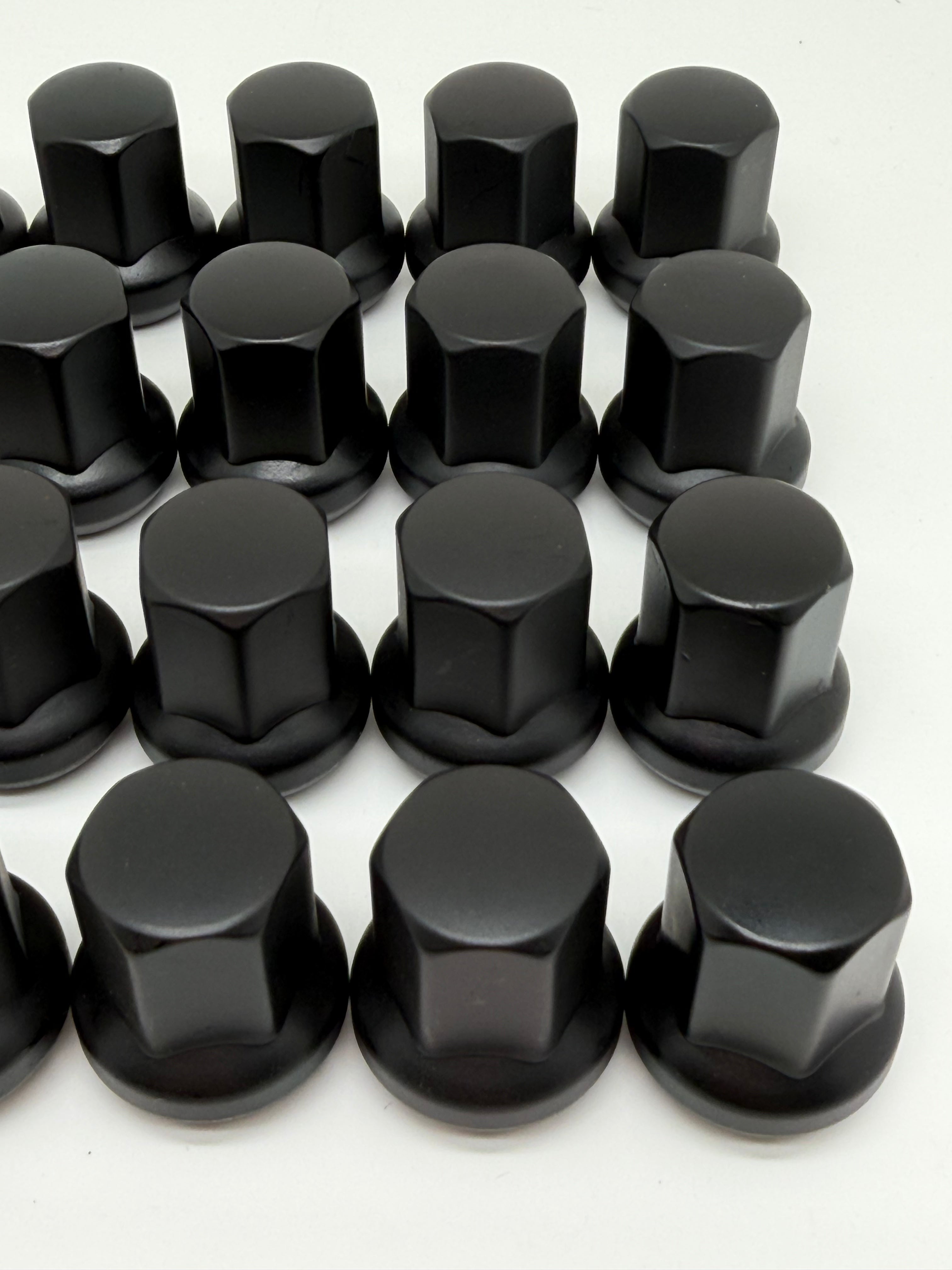 Steel wheel nuts(20 as a set) for Porsche 993/964/944/968/928/924(99918200336/99918200351)