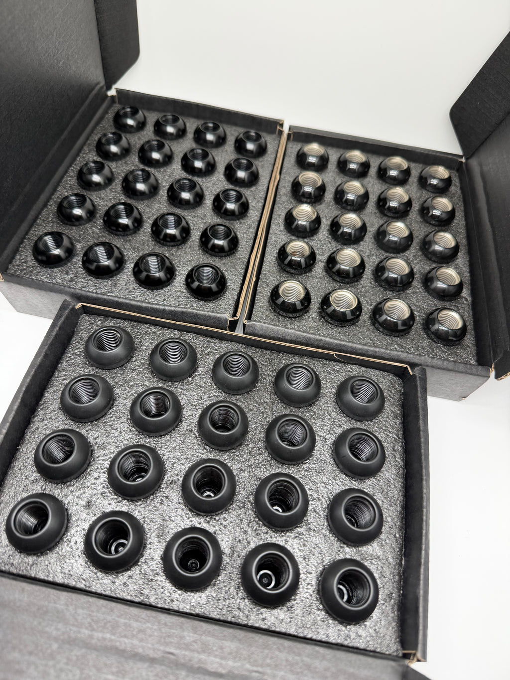 Aluminum lightweight wheel nuts(20 as a set) Porsche 993/964/944/968/928/924(99918200336/99918200351)