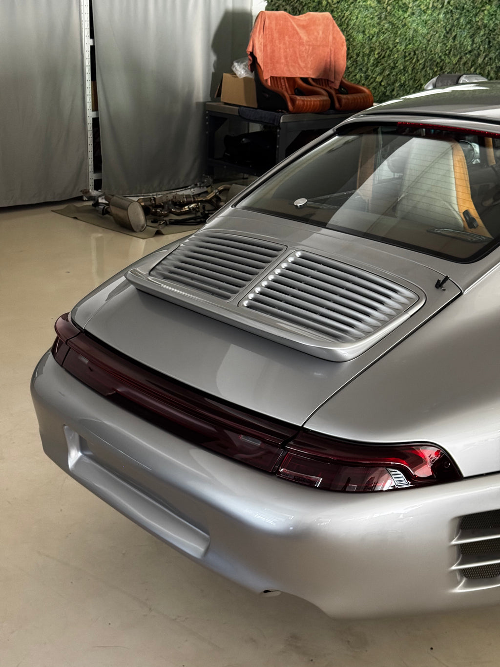 Duck tail spoiler-Porsche 993/964